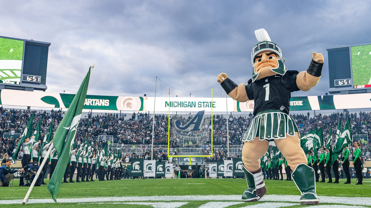 Michigan State football to face Wisconsin Saturday. How to watch ...