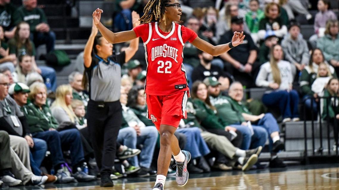 Big Ten tournament roundup: Illinois holds on to upset Michigan St. 