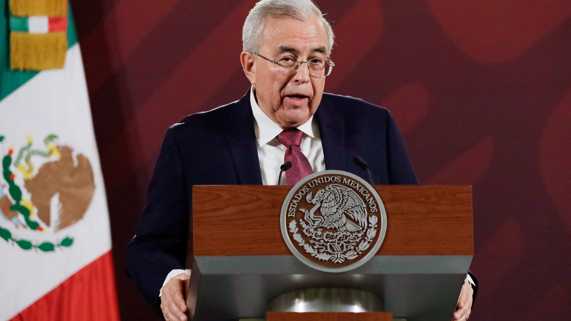 Mexican governor accused by US of cartel ties returns to office 