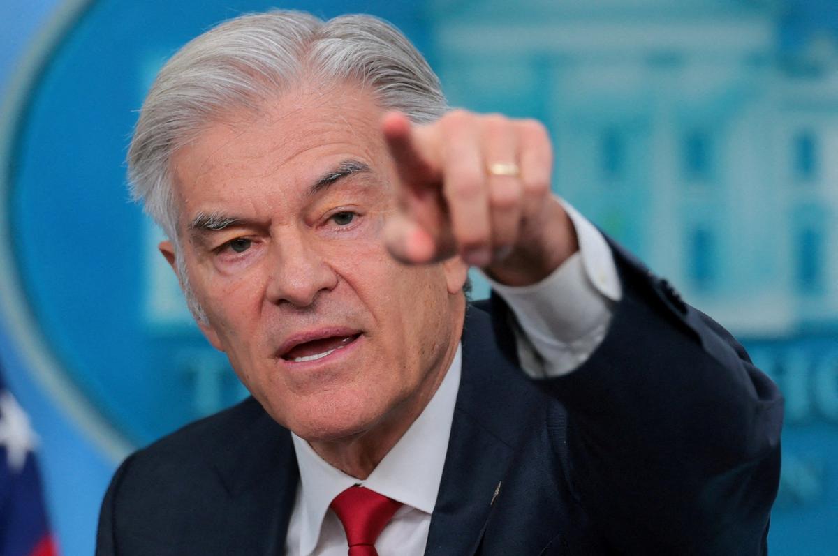 U.S. Administrator for the Centers for Medicare & Medicaid Services Mehmet Oz holds a press briefing at the White House in Washington, D.C., U.S., June 2, 2026. REUTERS/Jonathan Ernst