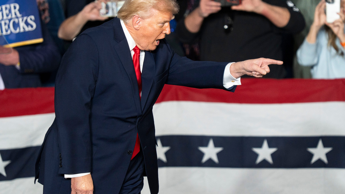 Trump will hold two pre-election rallies in Iowa to support GOP