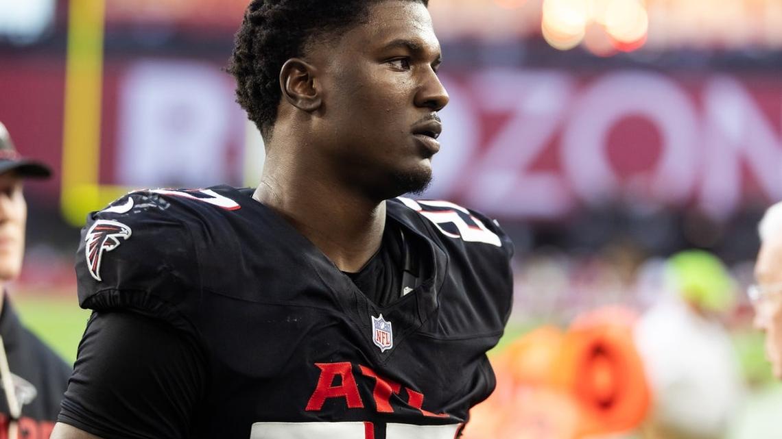 Reports: Falcons linebacker Pearce Jr. accepts one-year intervention program