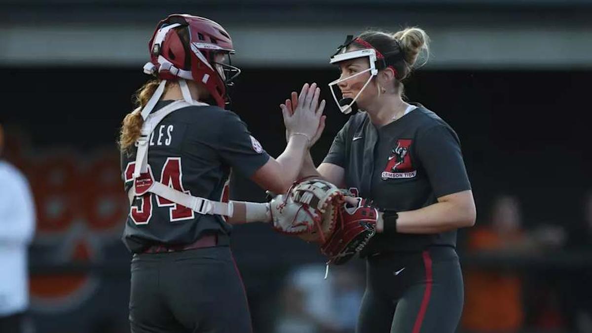 Alabama Softball Player Marlie Giles (34) and Alabama Softball Player Jocelyn Briski (23) in action against Tennessee at Sherri Parker Lee Stadium in Knoxville, TN on Monday, Apr 27, 2026. | UA Athletics 