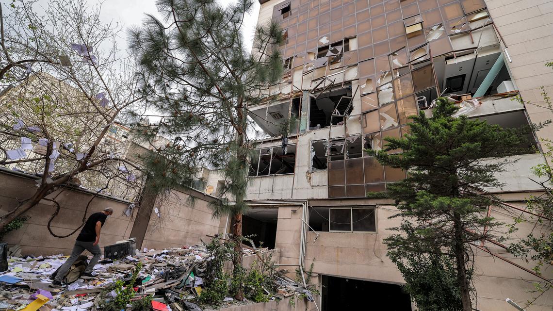 Pakistan says ready to facilitate US-Iran talks within days