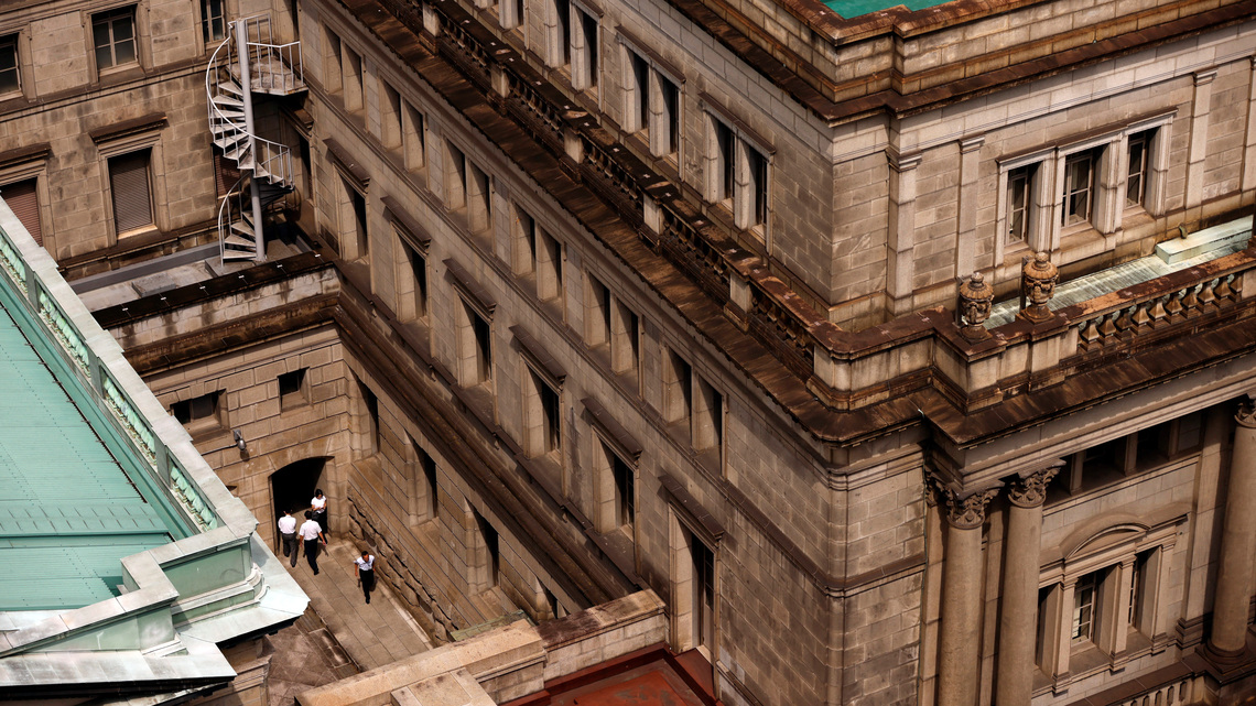 Analysis-Rate hike bets leave yen's post-intervention gains at BOJ's mercy 