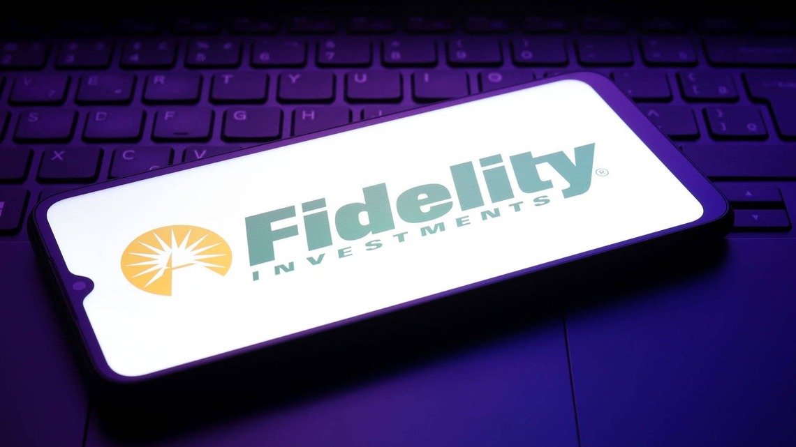 Fidelity warns on 401(k)-to-IRA rollover mistakes to avoid 