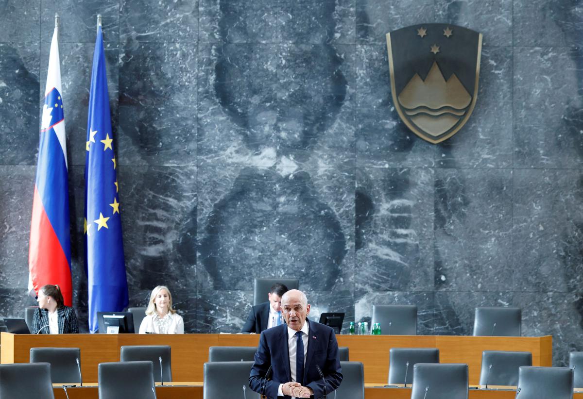 President of the Slovenian Democratic Party (SDS) Janez Jansa is sworn in as the prime minister of Slovenia, in Ljubljana, Slovenia, May 22, 2026. REUTERS/Borut Zivulovic