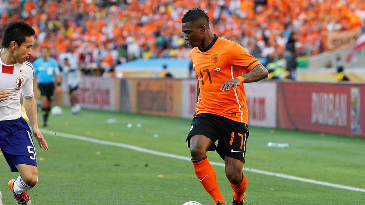  Eljero Elia has tried his hand at off-field ventures. | Eric Verhoeven/Soccrates/Getty Images 