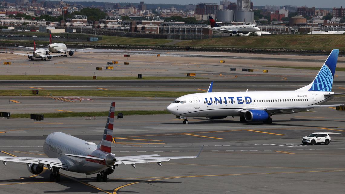 New York LaGuardia runway reopens after repairs