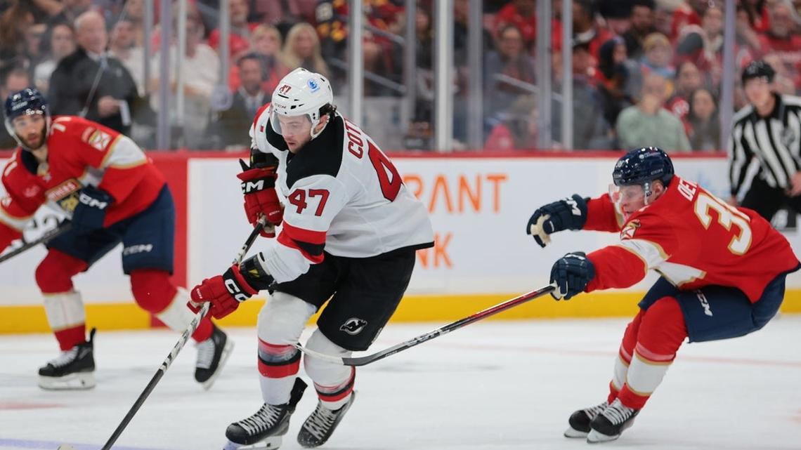 Desperation rising for Panthers, Devils in fading playoff hunt