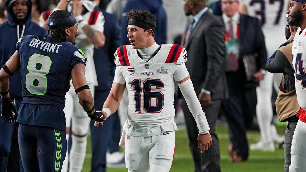  Feb 8, 2026; Santa Clara, CA, USA; New England Patriots quarterback Tommy DeVito (16) and Seattle Seahawks safety Coby Bryant (8) shake hands after the game in Super Bowl LX at Levi's Stadium. Mandatory Credit: Darren Yamashita-Imagn Images | Darren Yamashita-Imagn Images 