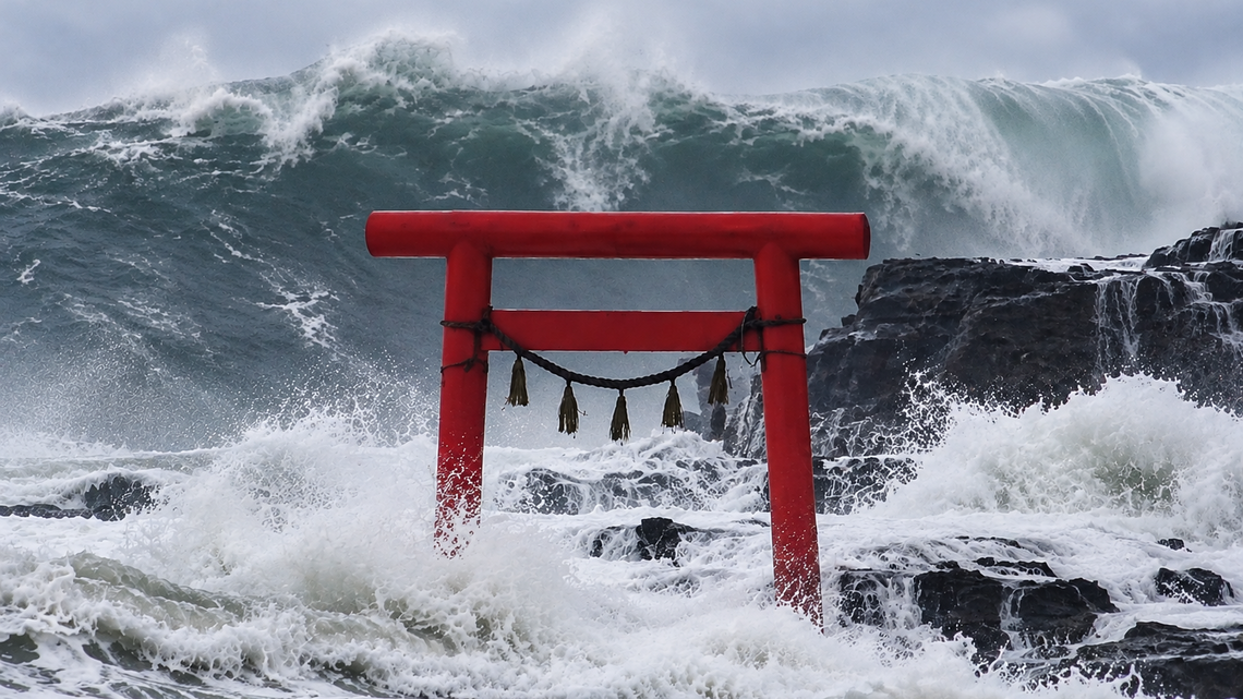 Typhoon Dujuan ‘Monster' Waves Detonate Behind Japanese Torii Gate (Video)