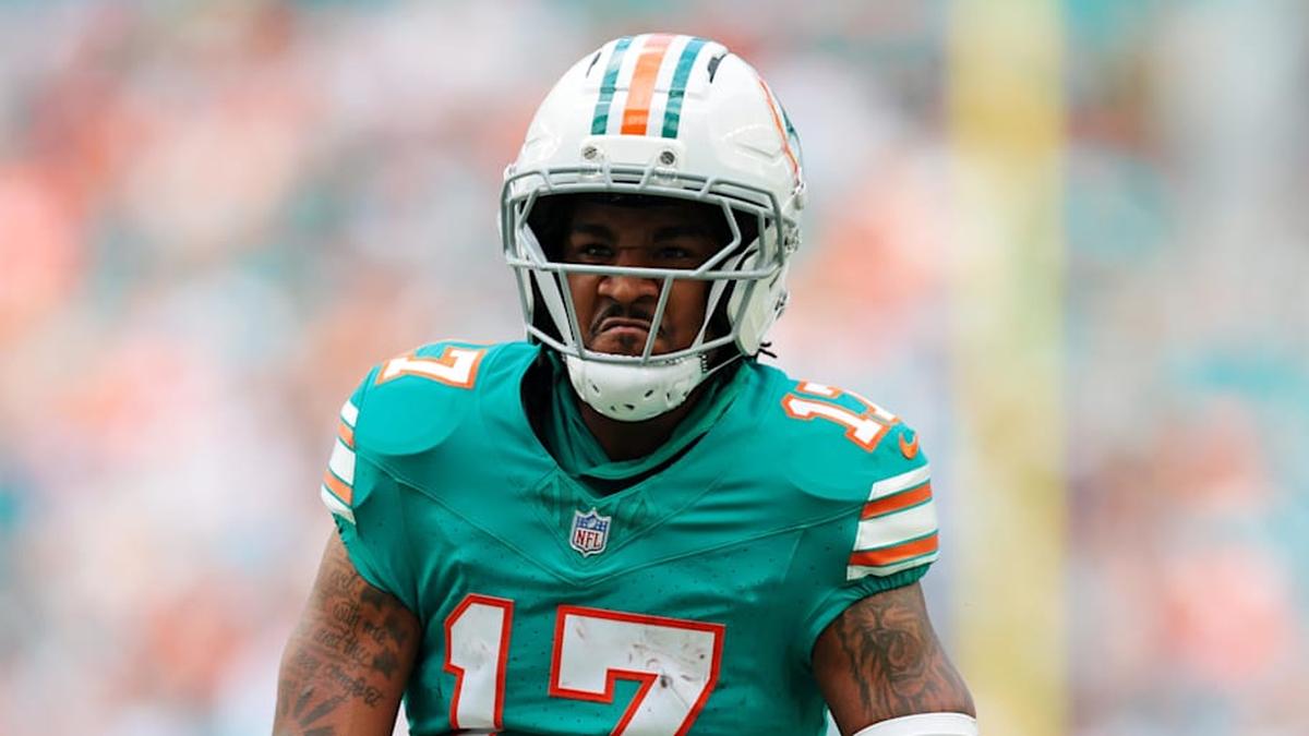  Dec 21, 2025; Miami Gardens, Florida, USA; Miami Dolphins wide receiver Jaylen Waddle (17) reacts during the second quarter against the Cincinnati Bengals at Hard Rock Stadium. Mandatory Credit: Sam Navarro-Imagn Images | Sam Navarro-Imagn Images 