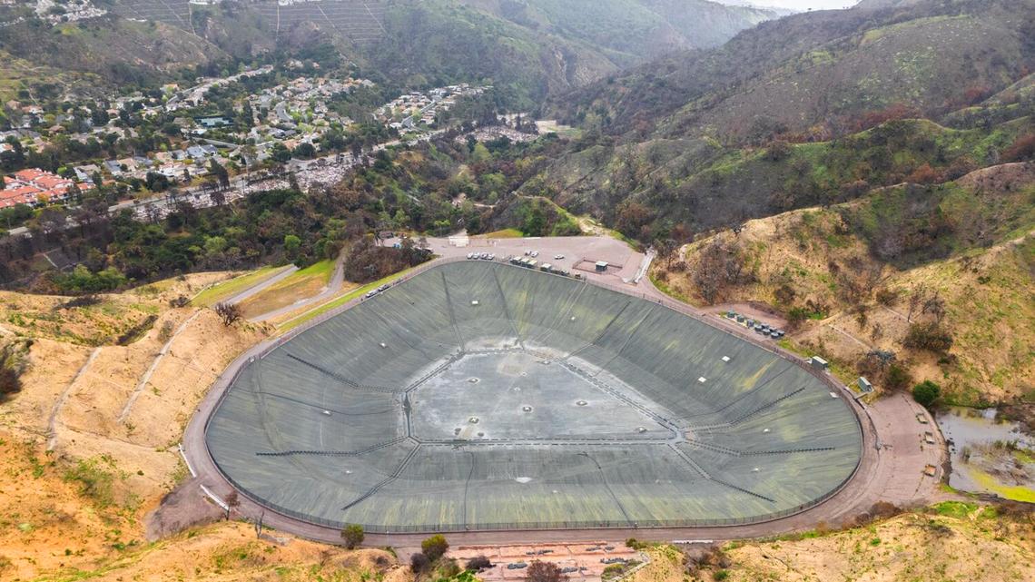Additional leaks were found at Santa Ynez Reservoir in Pacific Palisades, CA. (Myung J. Chun/Los Angeles Times/TNS)