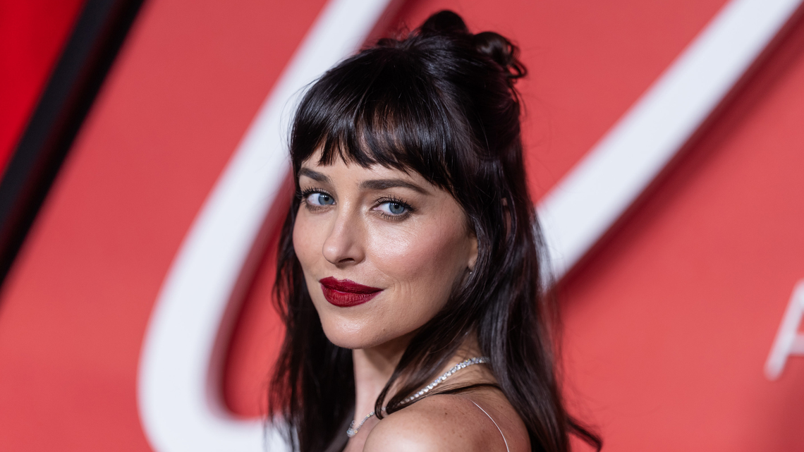 Dakota Johnson's Fall-Coded Magnetic Cellphone Cover Is Only $15 