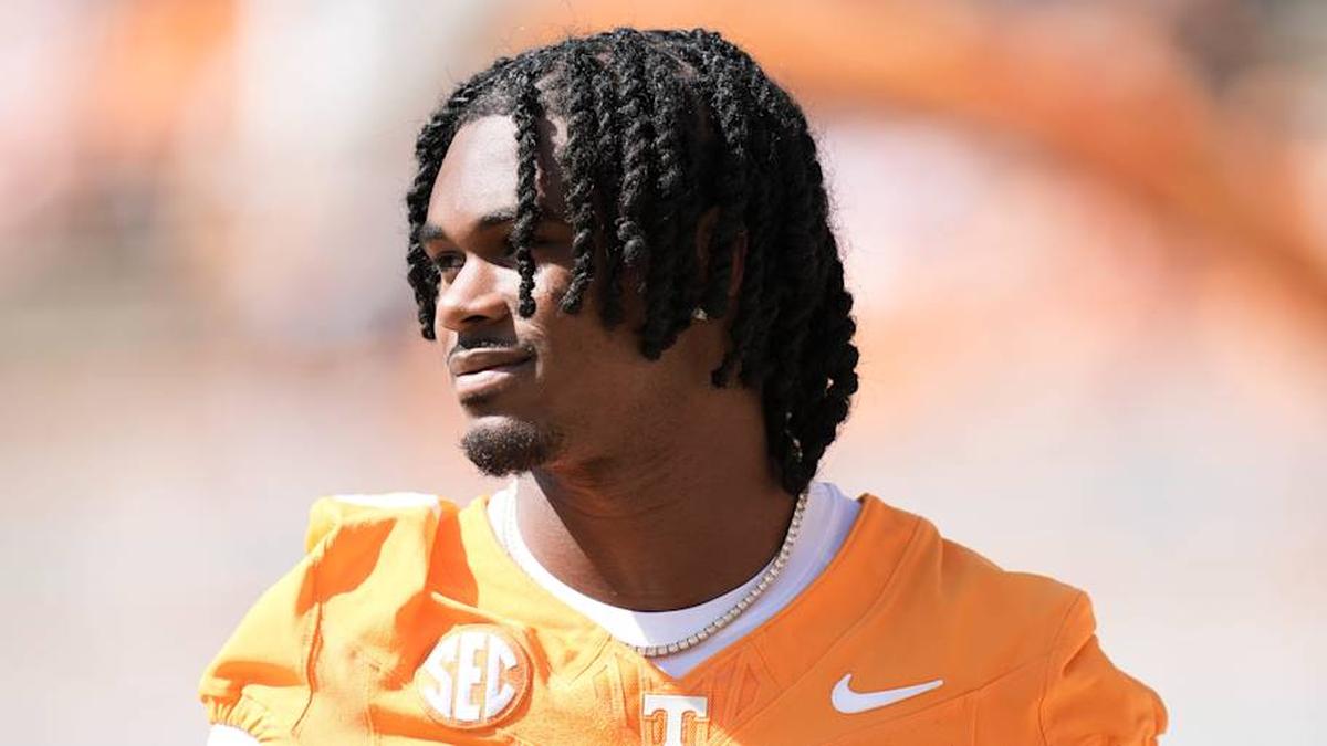  Tennessee defensive back Jermod McCoy (3) before a college football game between Tennessee and UAB at Neyland Stadium in Knoxville, Tenn., on Sept. 20, 2025. | Caitie McMekin/News Sentinel / USA TODAY NETWORK via Imagn Images 