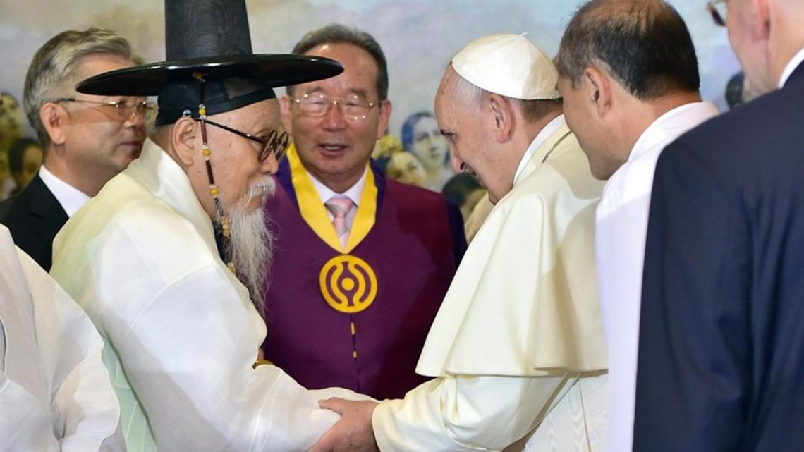 Pope Francis (3-R, 1936-2025) talks with Han
Yang-Won (2-L, 1924-2016), chairman of the Association of Korean Native
Religion, as he meets with South Korea's religious leaders at Myeongdong
Cathedral in Seoul, South Korea. File. Photo by JUNG YEON-JE / EPA