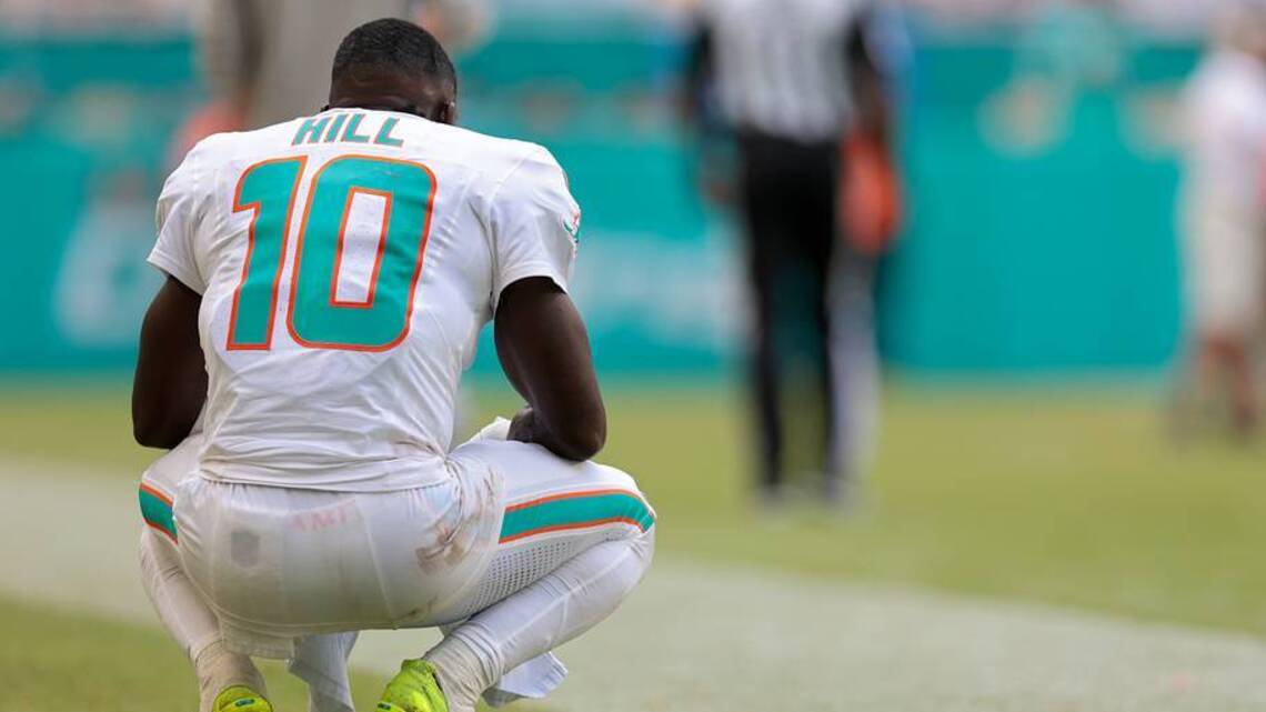 Week 5 Fantasy Football Waiver Wire Replacements for Injured Tyquan Thornton, Including Xavier Worthy, Tyreek Hill