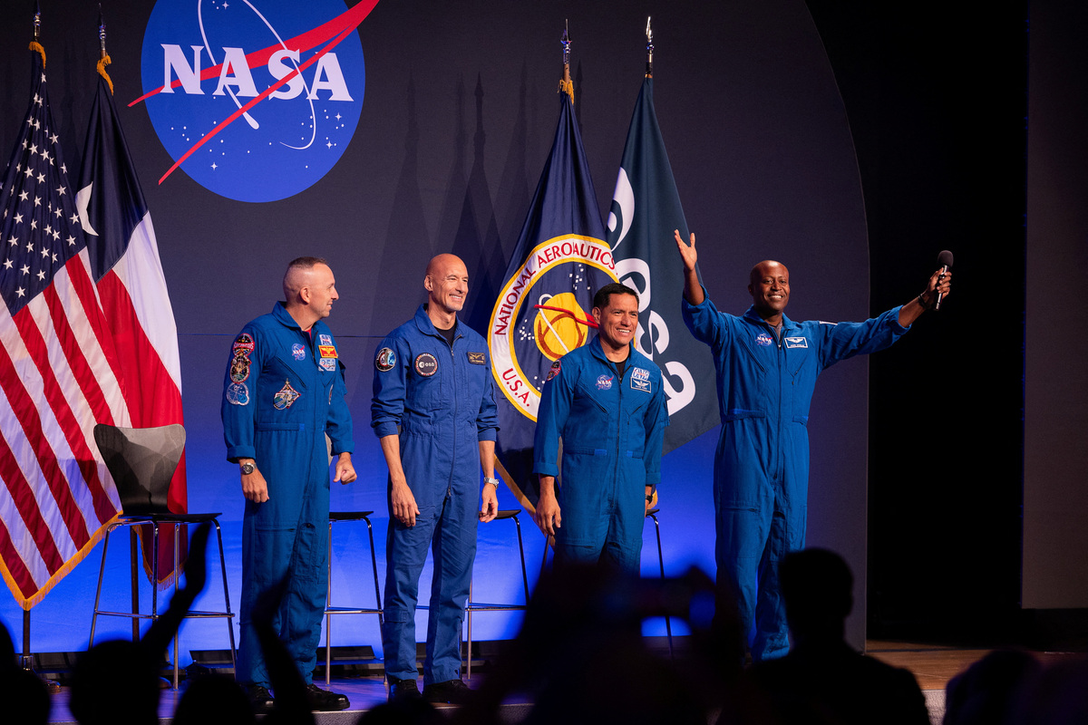 Astronauts Randy Bresnik, Luca Parmitano, Frank Rubio and Andre Douglas are unveiled as the NASA Artemis III mission crew, during an event at NASA Johnson Space Center in Houston, Texas, U.S., June 9, 2026. REUTERS/Antranik Tavitian