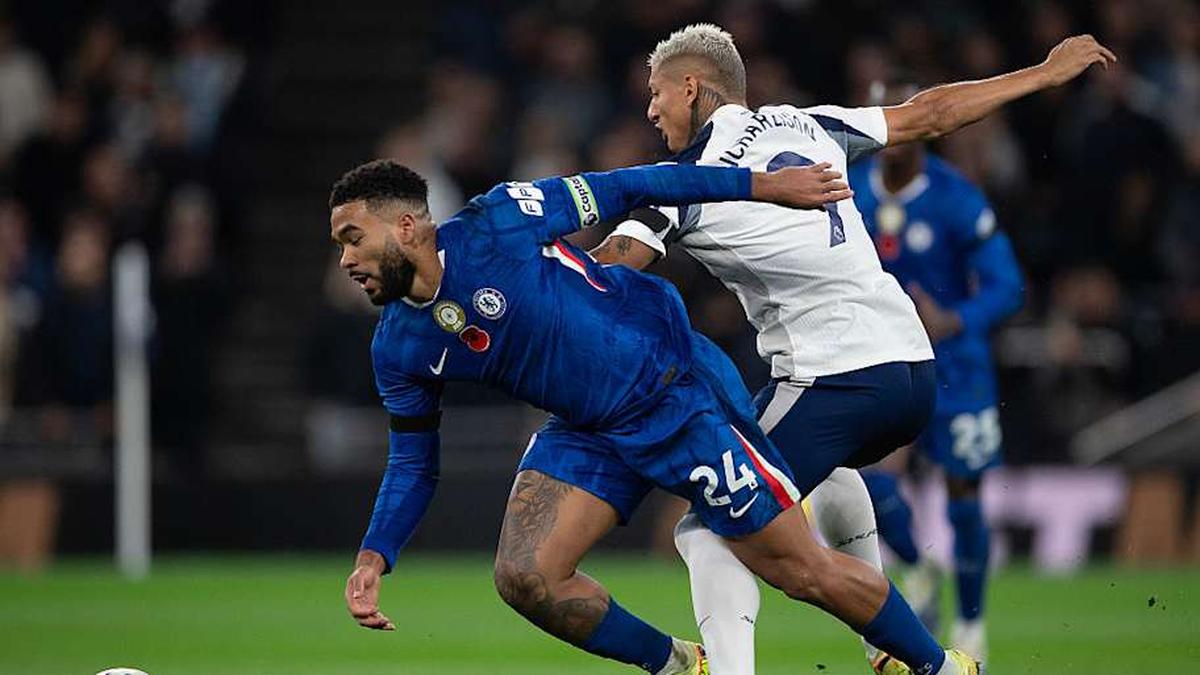  A fierce rivalry is staged at Stamford Bridge. | Visionhaus/Getty Images 