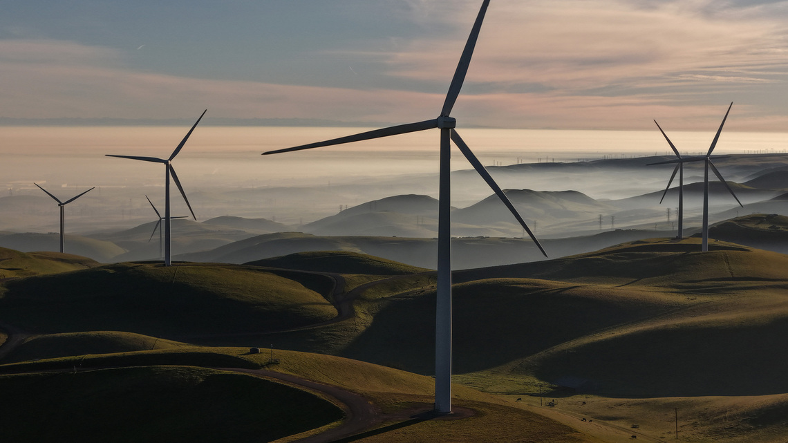 Mark Gongloff: Quashed cleantech opportunities are costing us billions 