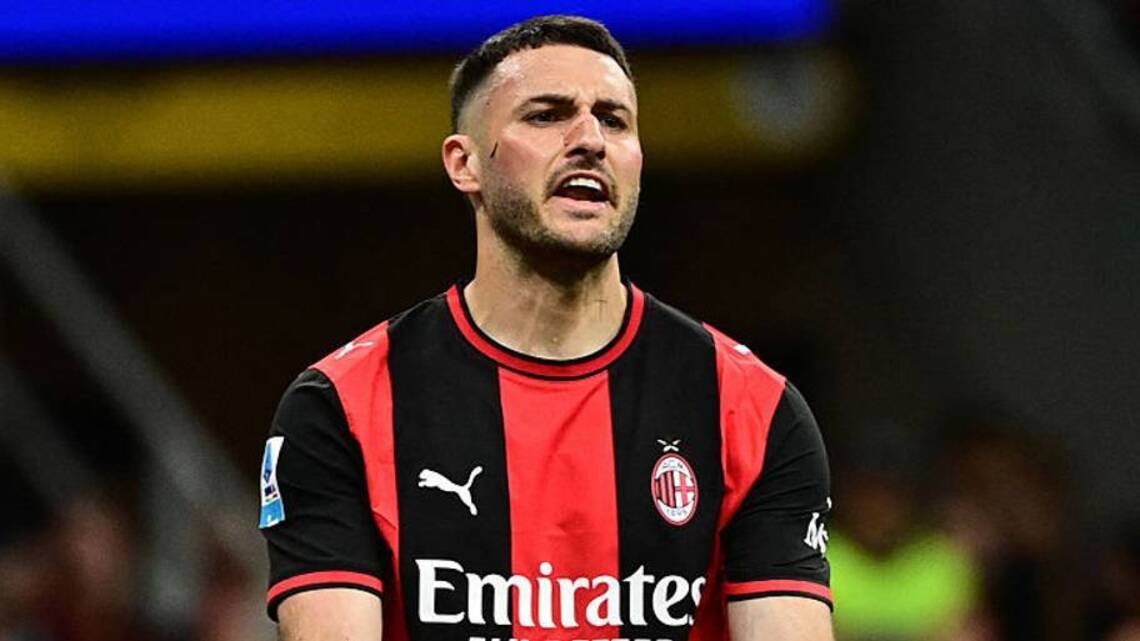 The Curious Case of Santiago Gimenez-From Mexico's Future to AC Milan Cast Away