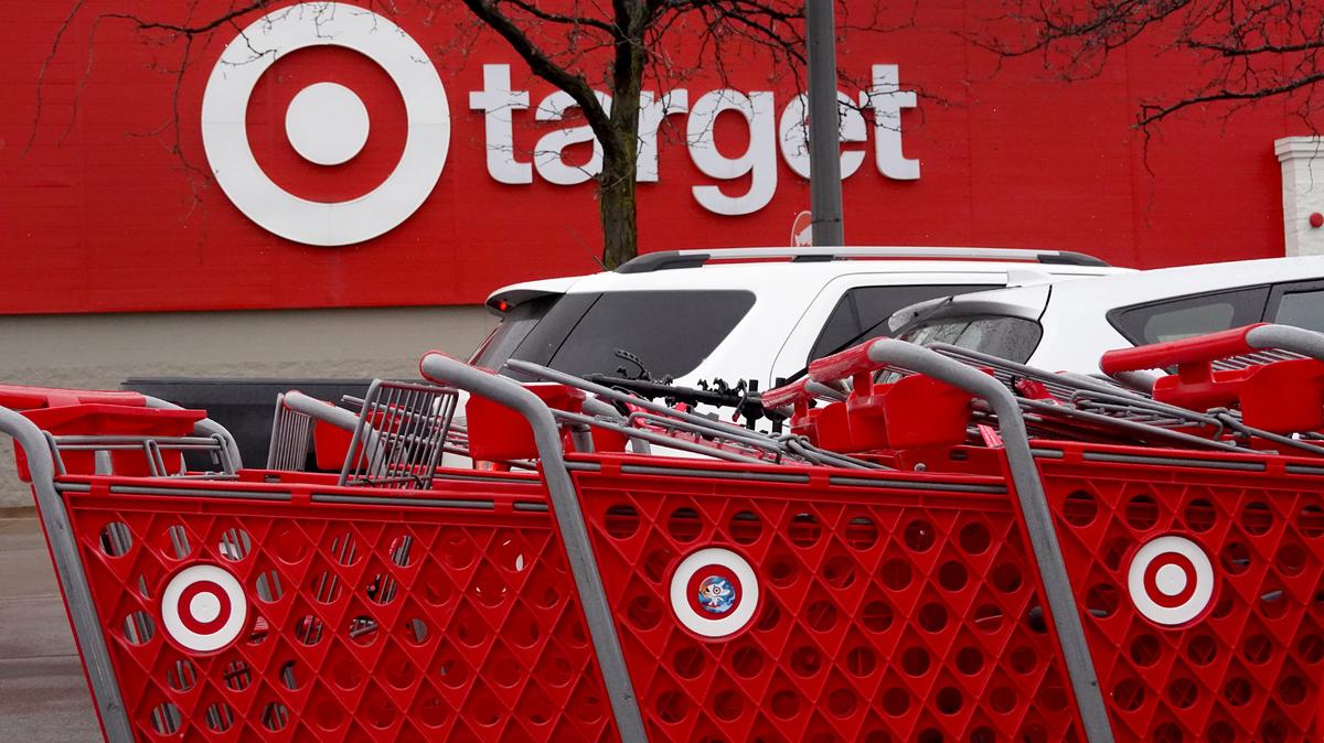 A 24-year-old who fraudulently obtained refunds at Target stores in Kennewick, Richland and elsewhere for counterfeit iPads has been sentenced in federal court.