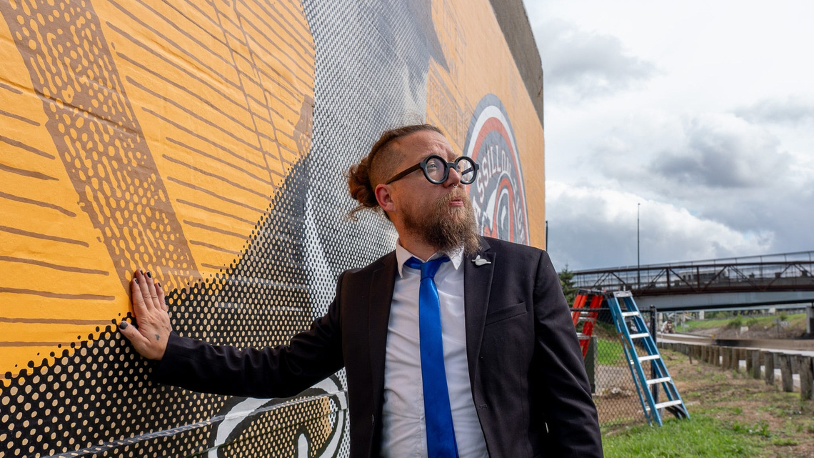 Massillon artist Scot Phillips talks about new mural project | Exclusive 