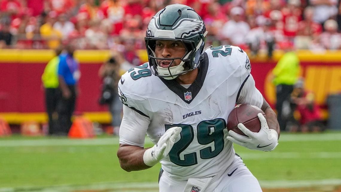 Report: Panthers signing RB AJ Dillon to one-year deal