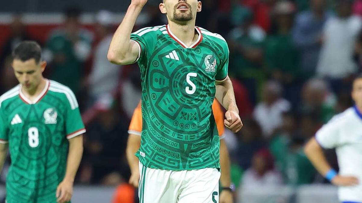  Johan Vásquez is arguably Mexico's best player entering the World Cup. | Agustin Cuevas/Getty Images 