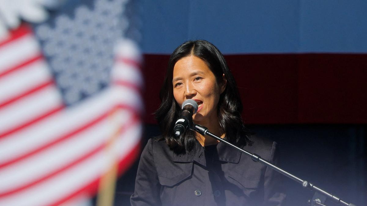 Mayor of Boston Michelle Wu speaks during a "No Kings" protest against U.S. President Donald Trump's policies, in Boston, Massachusetts, U.S., October 18, 2025. REUTERS/Brian Snyder