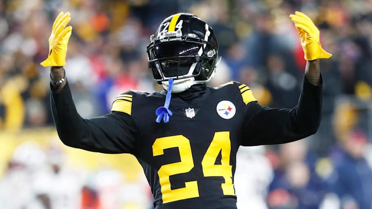  Dec 7, 2023; Pittsburgh, Pennsylvania, USA; Pittsburgh Steelers cornerback Joey Porter Jr. (24) reacts to the crowd against the New England Patriots during the fourth quarter at Acrisure Stadium. Mandatory Credit: Charles LeClaire-Imagn Images | Charles LeClaire-Imagn Images 