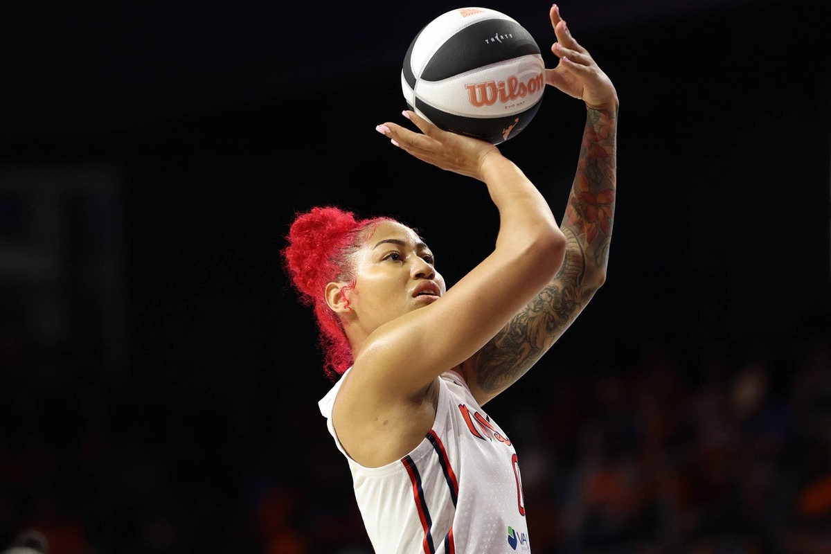  Washington Mystics center Shakira Austin (0) Daniel Kucin Jr.-Imagn Images