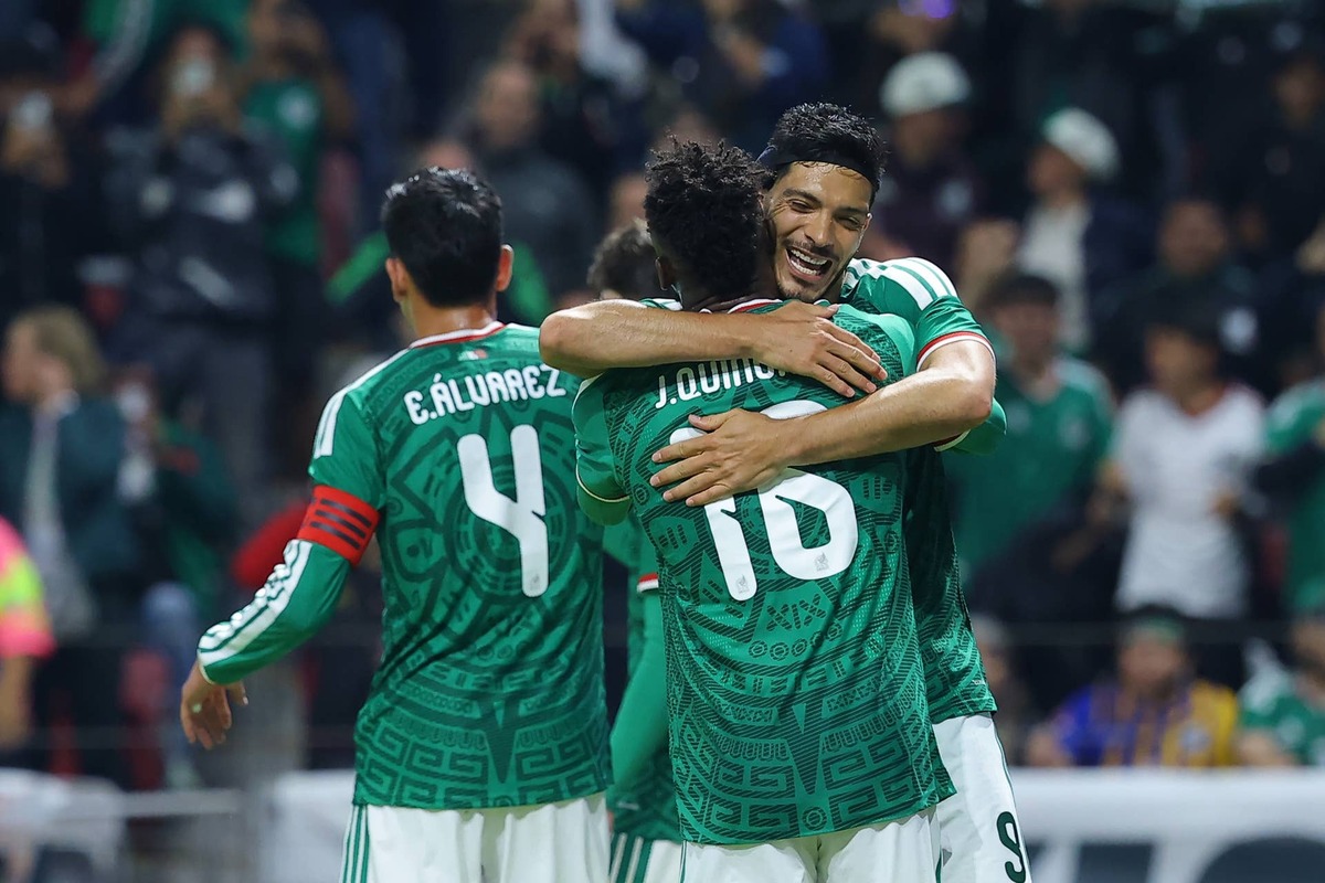  Raúl Jiménez of Mexico celebrates with teammate Julian Quiñones after scoring the team's third goal during the international friendly match between Mexico and Serbia at Nemesio Diez Stadium on June 04, 2026 in Toluca, Mexico. (Photo by Agustin Cuevas/Getty Images) Photo by Agustin Cuevas/Getty Images