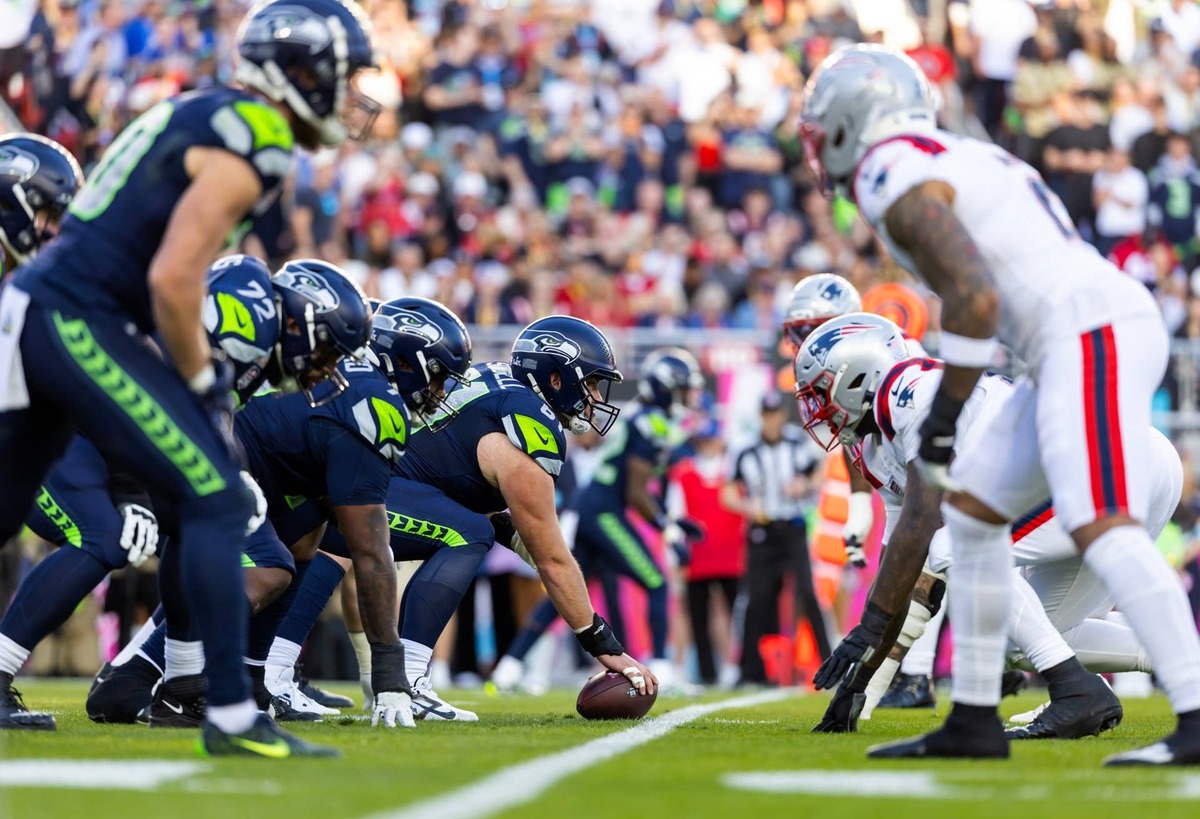  General view down the line of scrimmage as Seattle Seahawks center Jalen Sundell (61) prepares to snap the ball IMAGN IMAGES via Reuters Connect