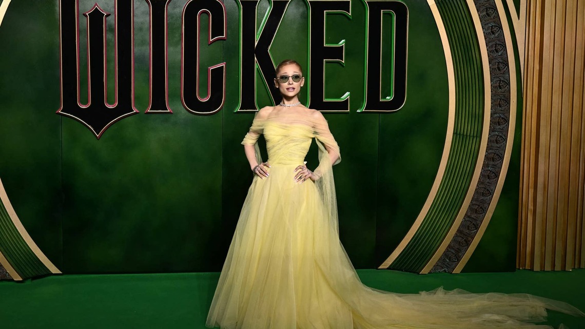 Ariana Grande and Cynthia Erivo Reunite for a Tearful 'Wicked' Duet 