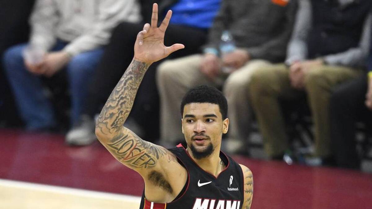  Mar 25, 2026; Cleveland, Ohio, USA; Miami Heat center Kel'el Ware (7) celebrates his three-point basket in the fourth quarter against the Cleveland Cavaliers at Rocket Arena. Mandatory Credit: David Richard-Imagn Images | David Richard-Imagn Images 