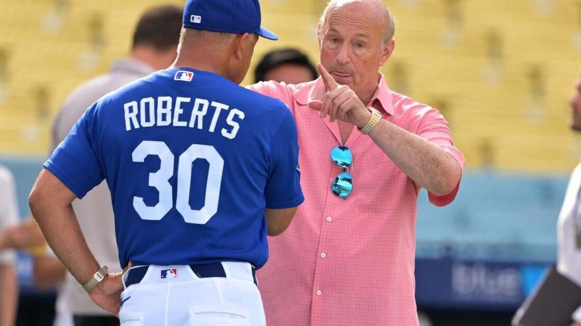 Dodgers president Kasten: Team is not for sale