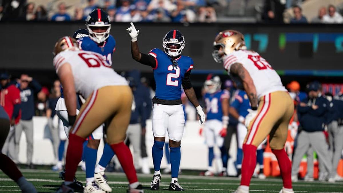  New York Giants cornerback Deonte Banks (2) gestures before a play begins during a week 9 game between New York Giants and San Francisco 49ers at MetLife Stadium on Sunday, Nov. 2, 2025. | Julian Leshay Guadalupe/NorthJersey.com / USA TODAY NETWORK via Imagn Images 
