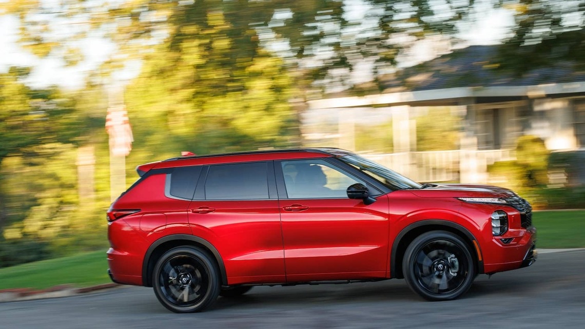 The Most Satisfied Drivers in America Don't Drive EVs