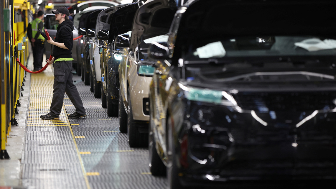 UK's Jaguar Land Rover to cut nearly 10% of workforce under turnaround plan 