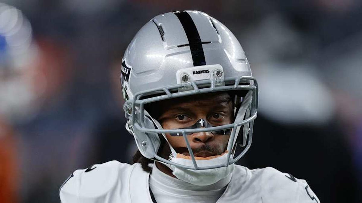  Nov 6, 2025; Denver, Colorado, USA; Las Vegas Raiders wide receiver Tre Tucker (1) before the game at Empower Field at Mile High. Mandatory Credit: Isaiah J. Downing-Imagn Images | Isaiah J. Downing-Imagn Images 