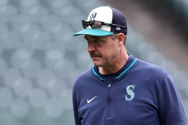  Seattle Mariners manager Dan Wilson (6) © Kevin Ng-Imagn Images