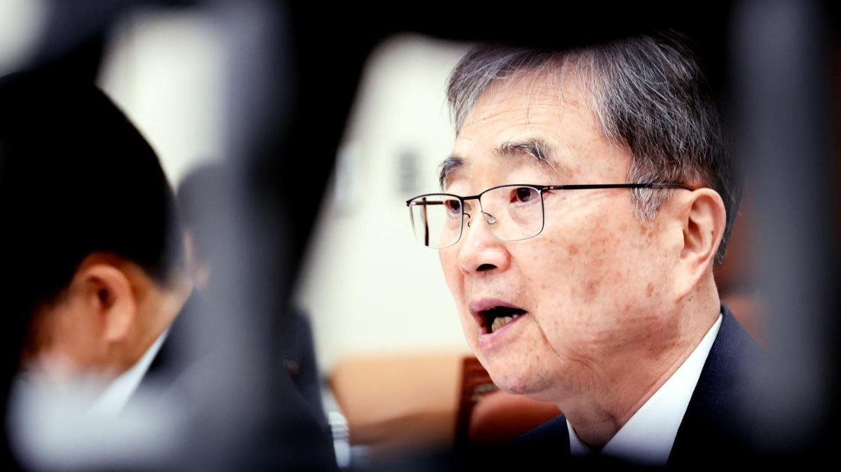 South Korean Foreign Minister Cho Hyun told a parliamentary committee on Wednesday that an oil tanker operated by a South Korean company was currently passing through the Strait of Hormuz. Photo by Yonhap