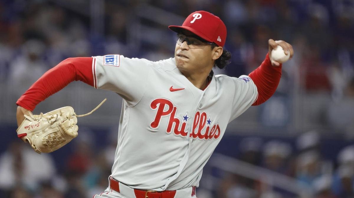 
                 May 3, 2026; Miami, Florida, USA;  Philadelphia Phillies starting pitcher Jesus Luzardo (44) throws against the Miami Marlins during the first inning at loanDepot Park. Mandatory Credit: Rhona Wise-Imagn Images 
              