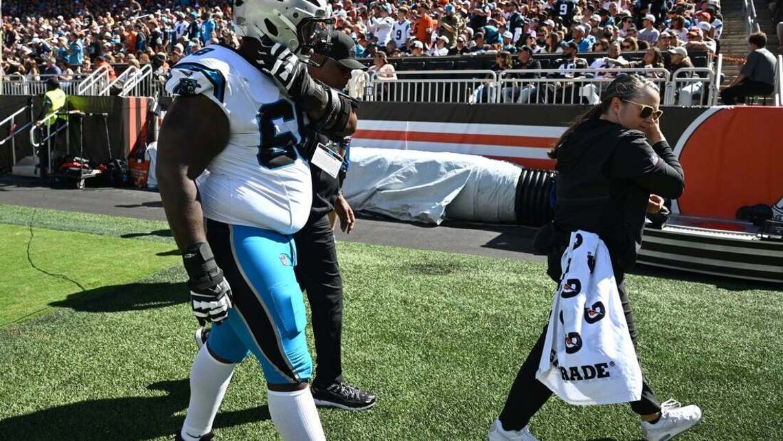 Report: Panthers G Damien Lewis (elbow) to miss time