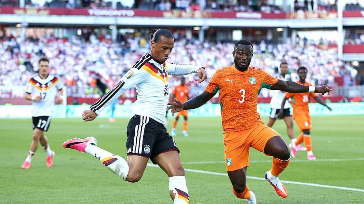  Leroy Sané (L) was rarely involved. | Robert Cianflone/Getty Images 