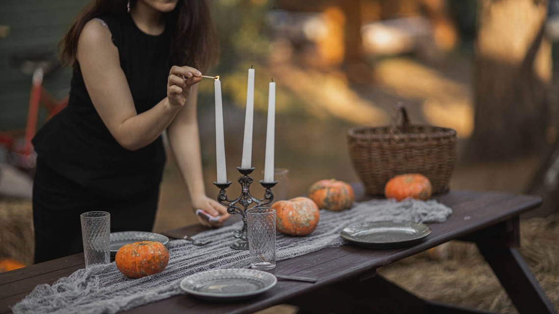 What Is a 'Dumb Supper'? A Real-Life Witch Explains This Centuries-Old Halloween Tradition 