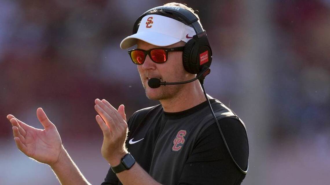 USC Trojans Predicted to Land Elite Quarterback Recruit