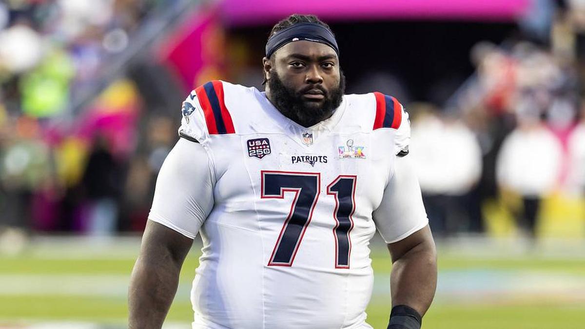  Feb 8, 2026; Santa Clara, CA, USA; New England Patriots guard Mike Onwenu (71) against the Seattle Seahawks during Super Bowl LX at Levi's Stadium. Mandatory Credit: Mark J. Rebilas-Imagn Images | Mark J. Rebilas-Imagn Images 